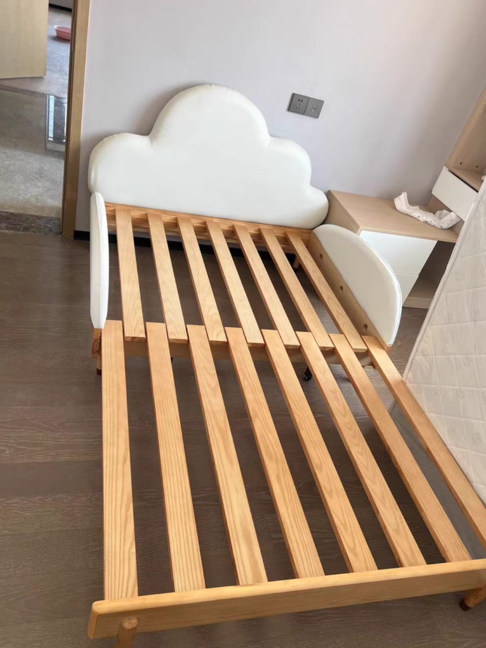  Telescopic sofa and bed for children 