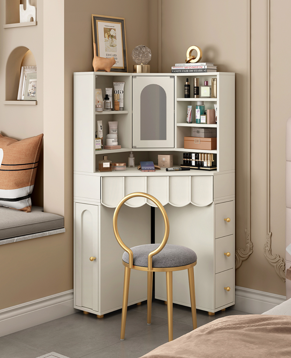  Dressing table with chair and mirror 
