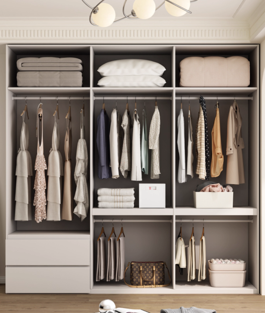  خزانة ملابس نيوكلاسيك خشب مودرن بمقابض ذهبية - دولاب ملابس كبير من KS-Furniture 