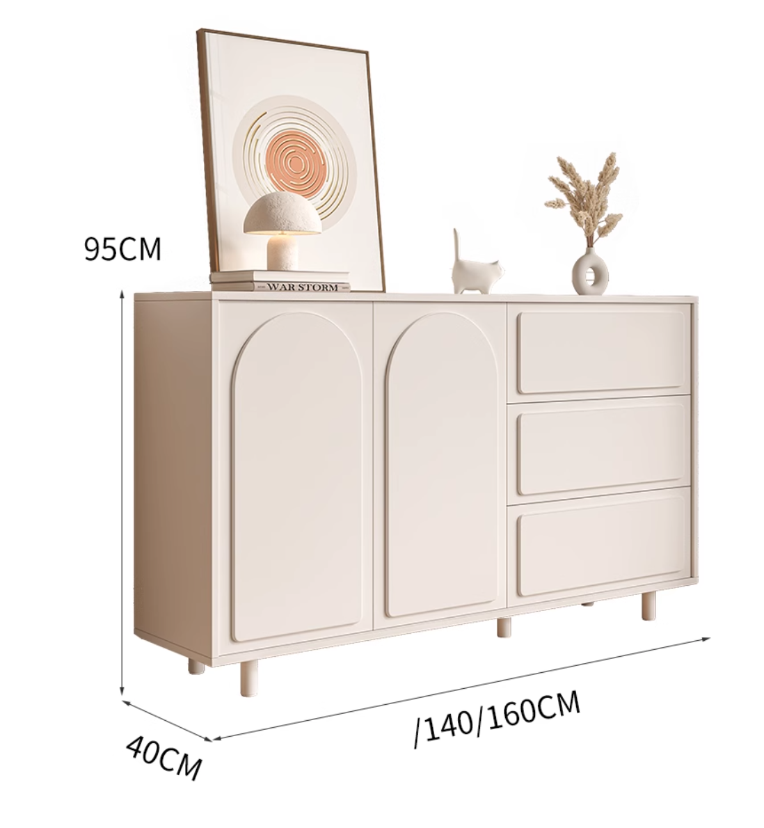  Built-in storage cupboard 