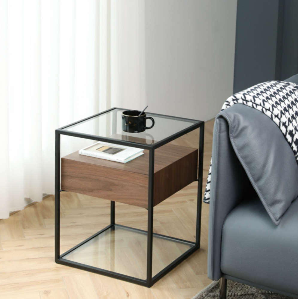  طاولة جانبية Inside living 