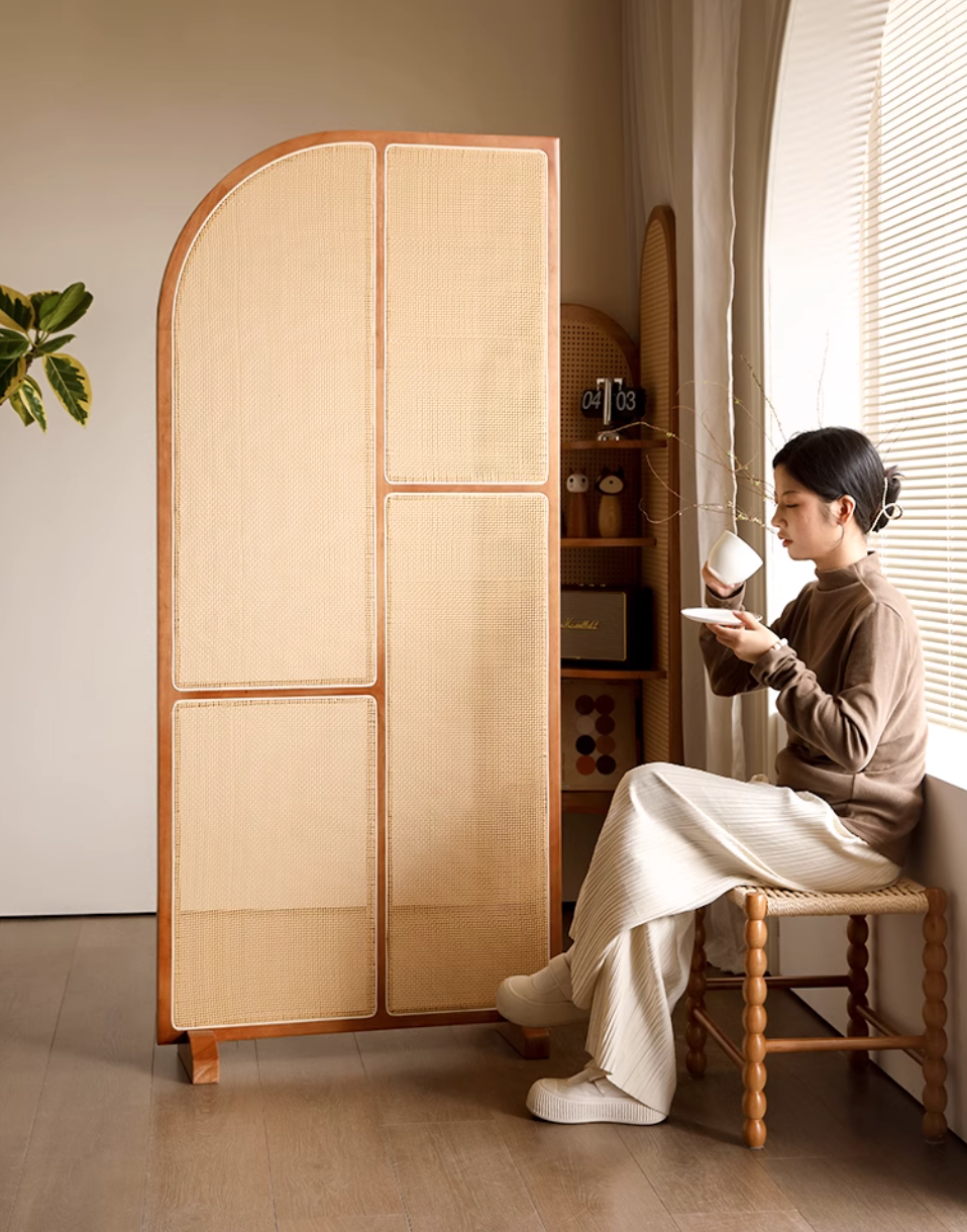  Rattan partition 