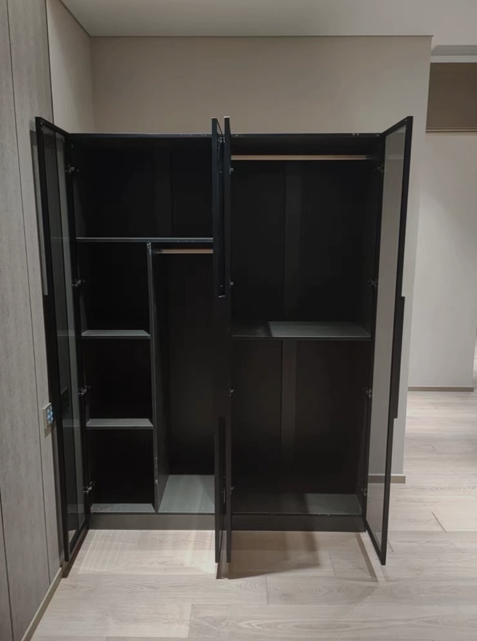  Hoiiun glass-door wardrobe 