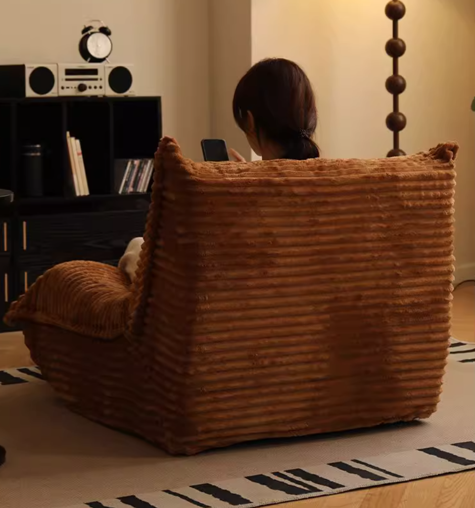  Caterpillar sofa 