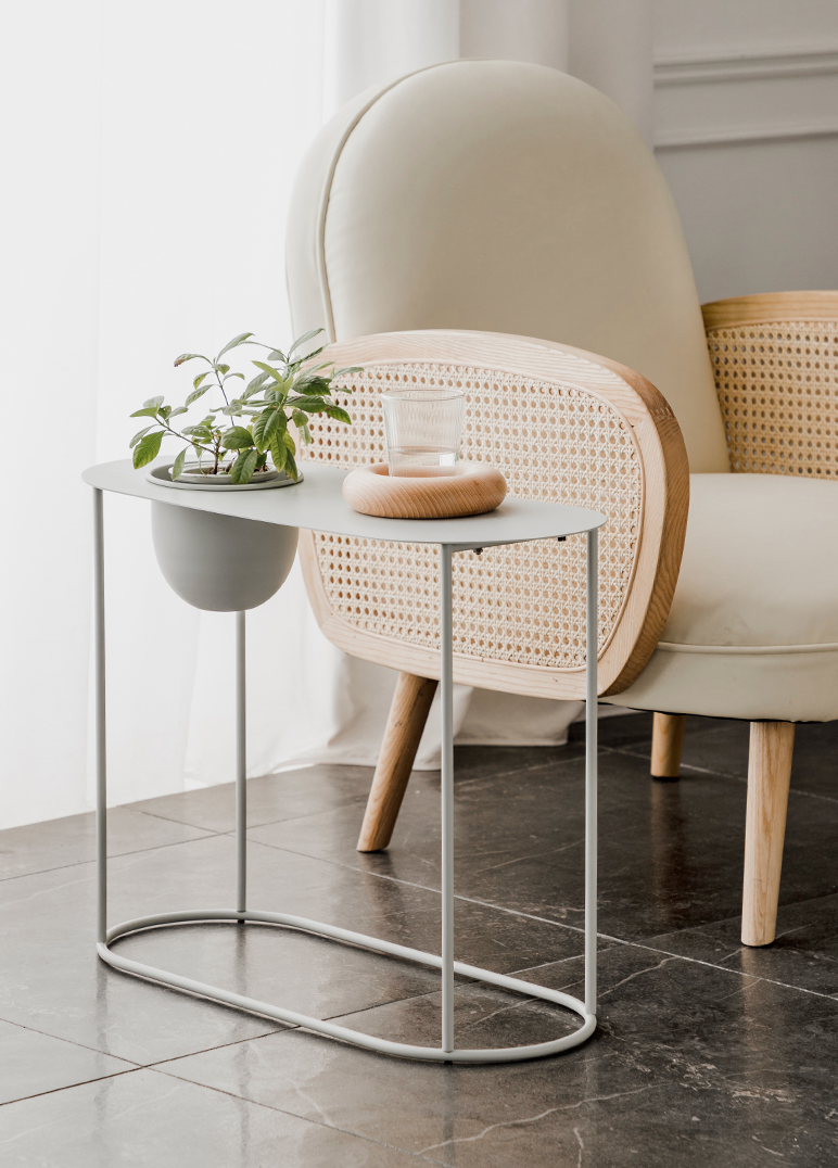  table with planter basin 