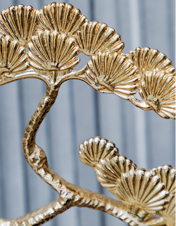  Two-piece decor 