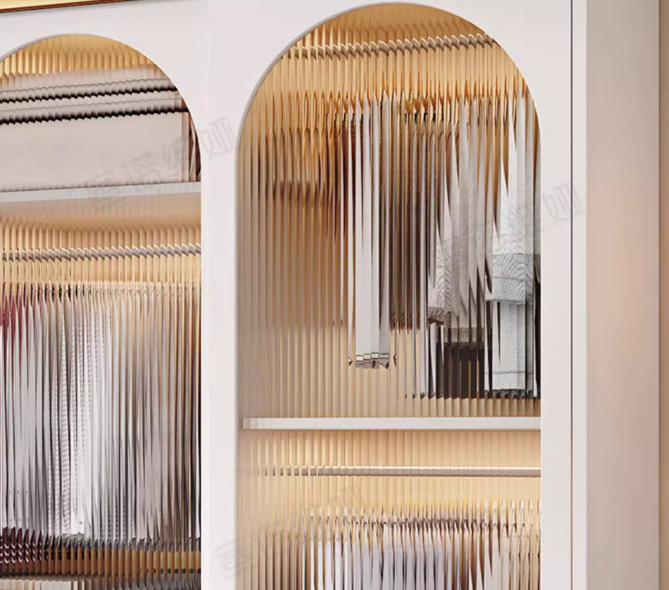  Synovia wardrobe 