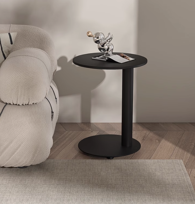  Round coffee table 