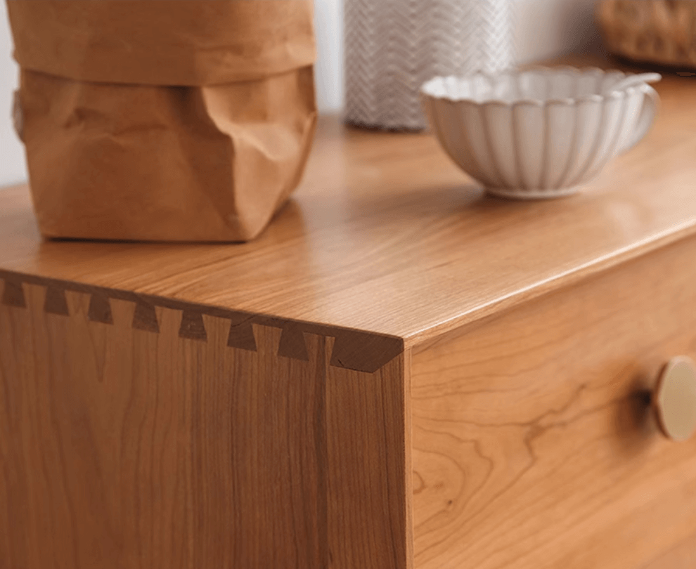  Solid wood chest of drawers 