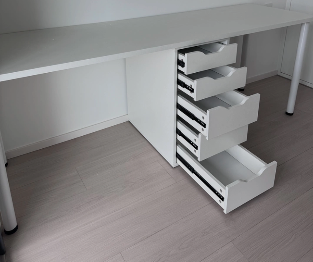  Double desk 