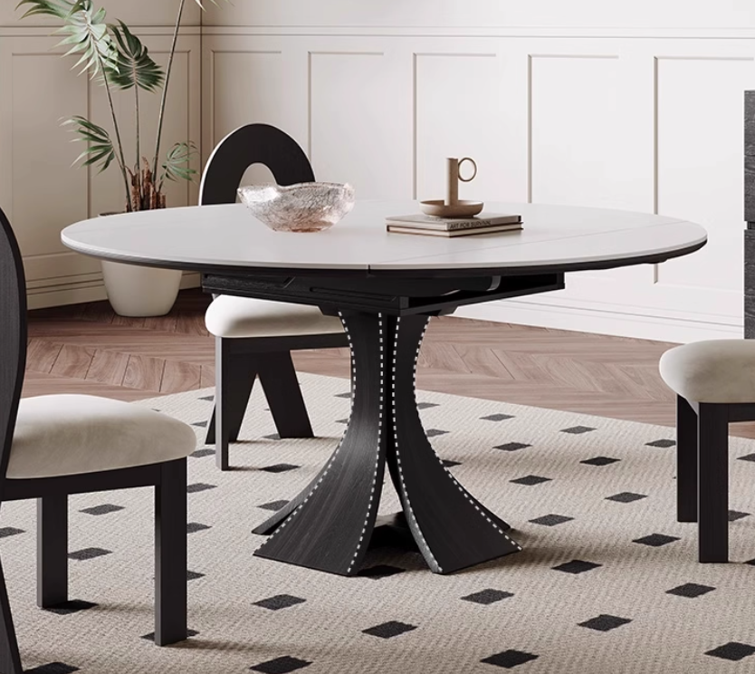  Extendable dining table 
