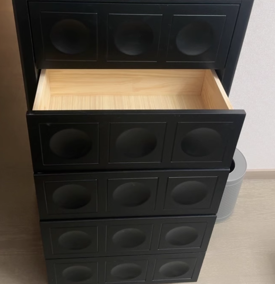  Modern chest of drawers 
