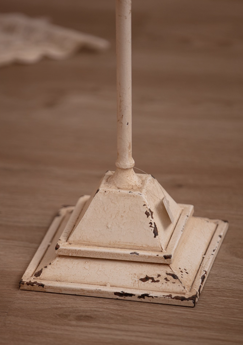  Vintage candle holder 