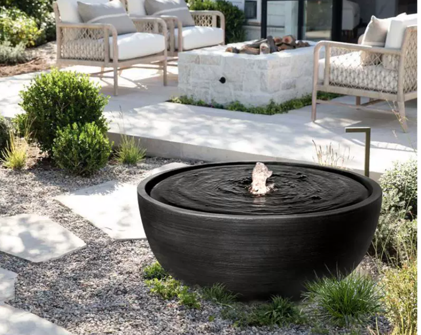  A fountain with a modern design and a serene atmosphere 