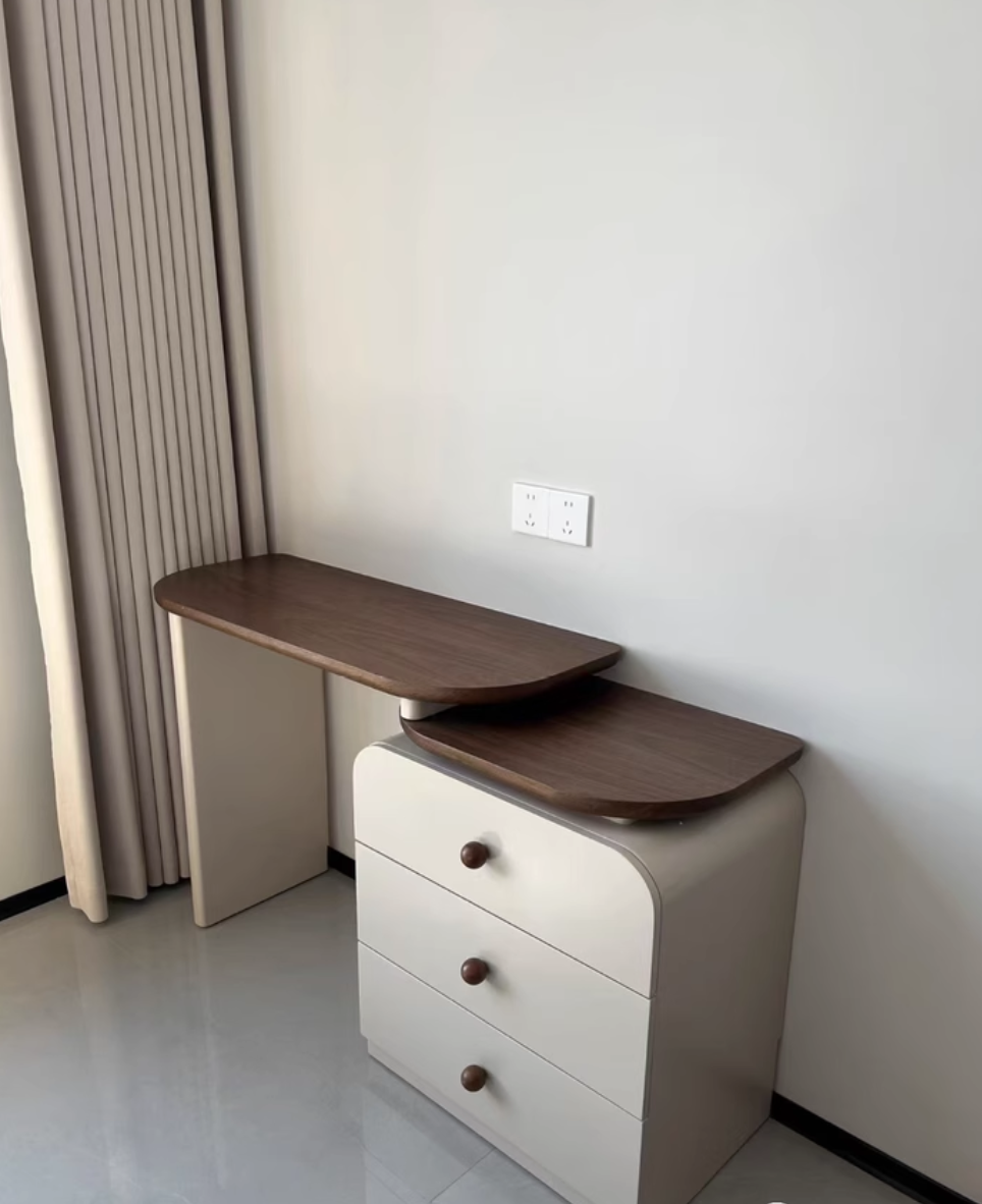  A dressing table with a built-in cabinet 