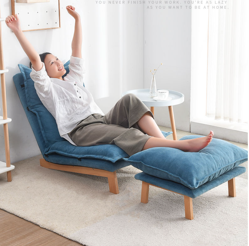  Relaxing chair with pedal 