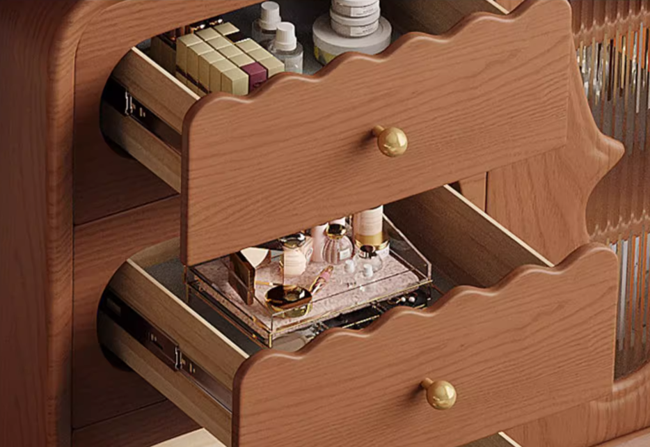  Dressing table with chair and mirror 