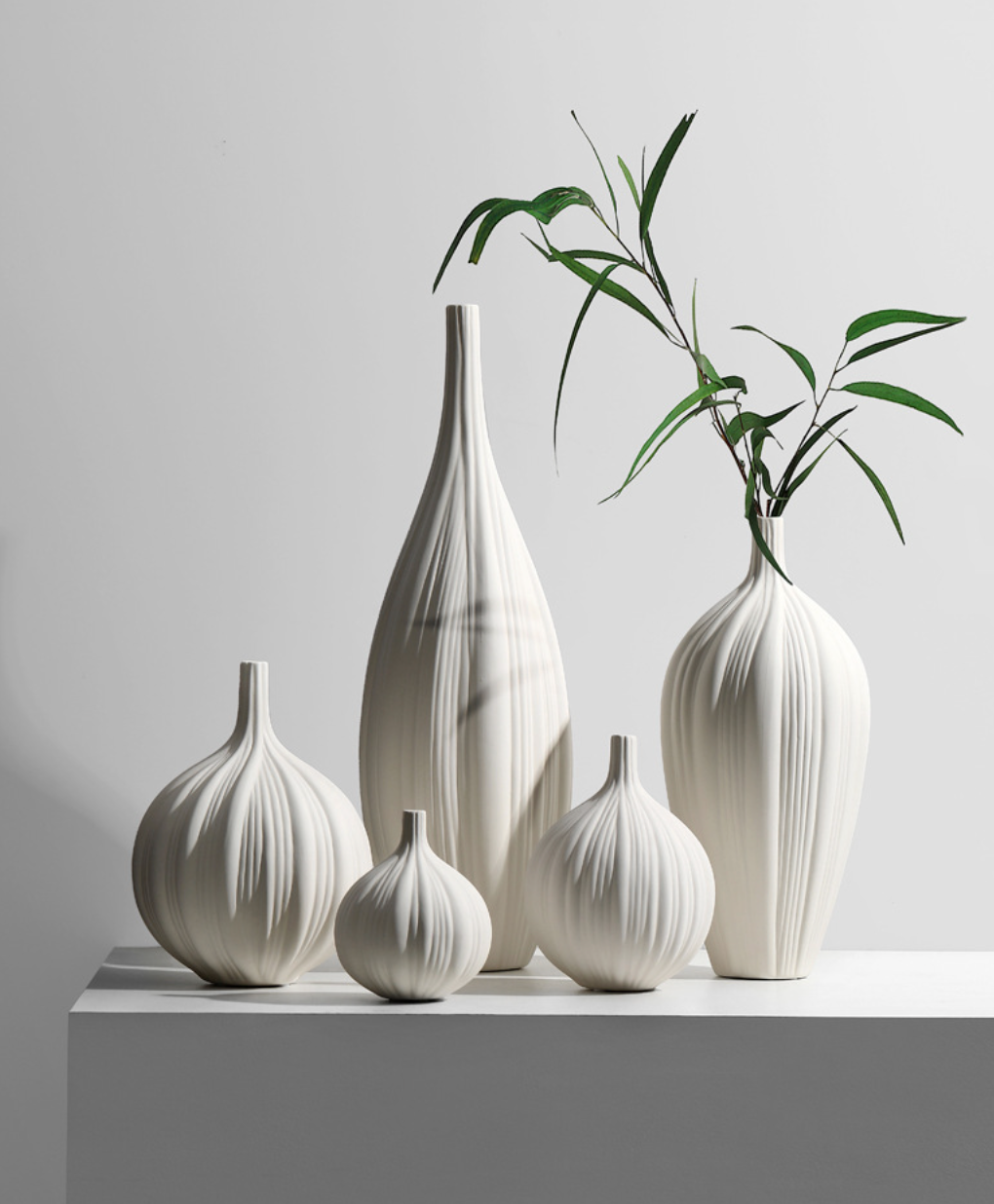  Ceramic vase set 