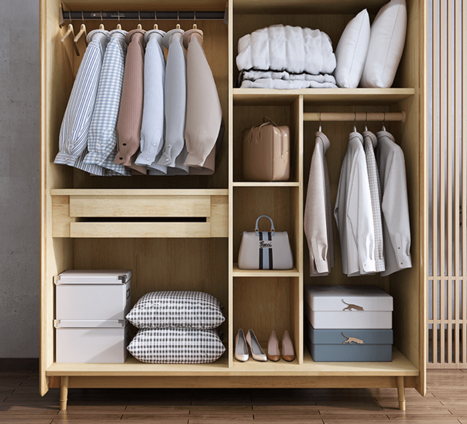  Lucy's wardrobe 