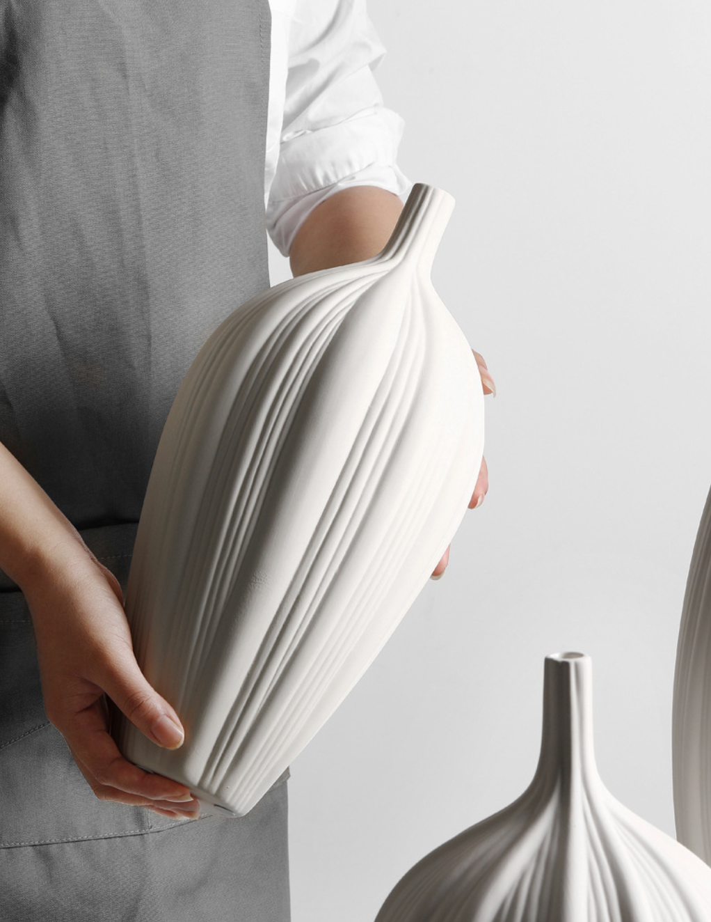  Ceramic vase set 