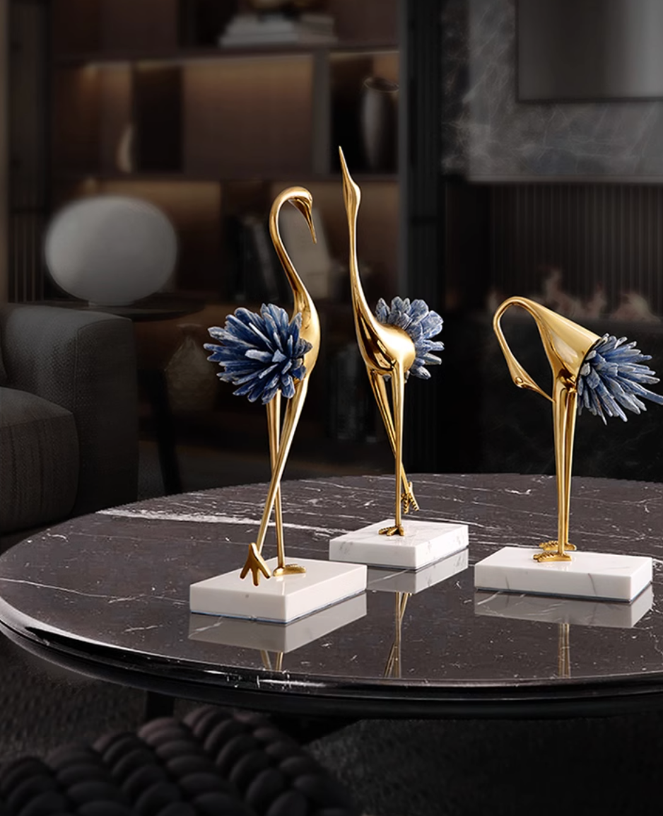  Three-piece decor 