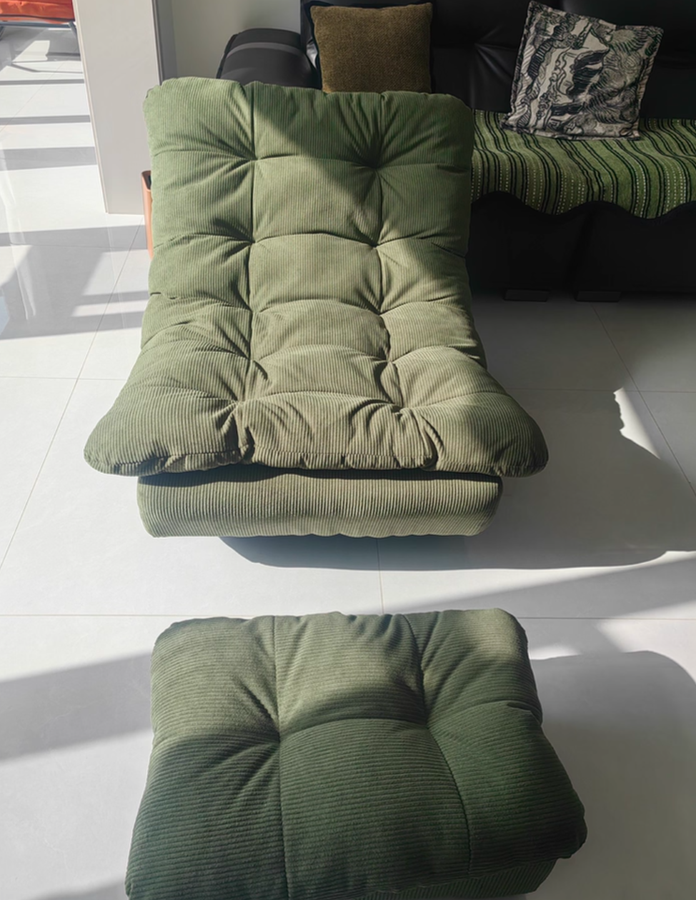  Joe's rocking sofa 