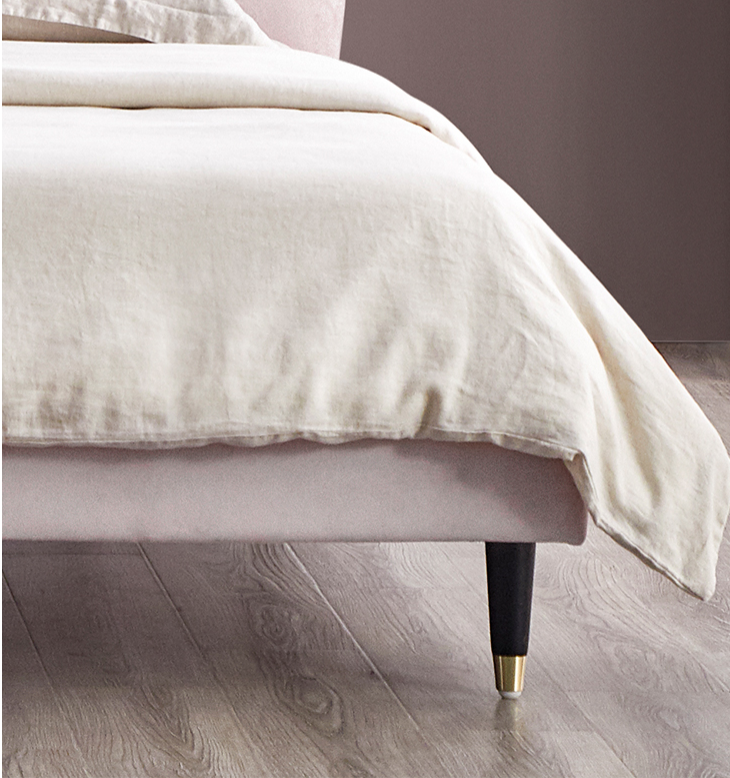  bed room furniture  