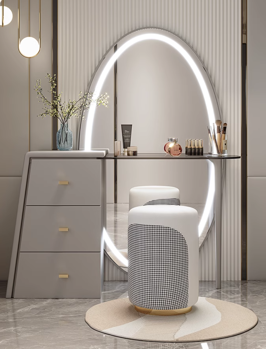  Dressing table with mirror and chair 