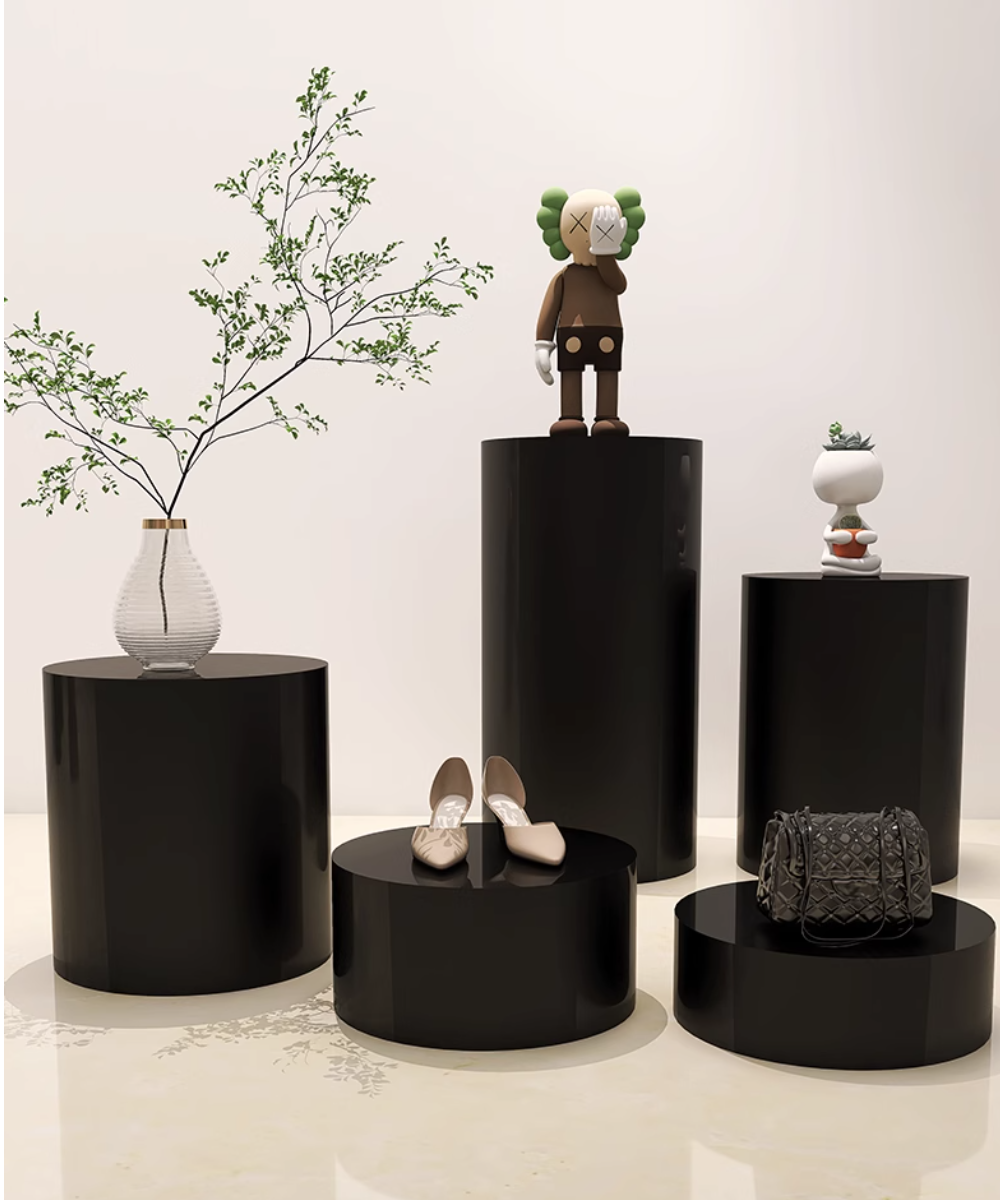  Clothes display tables 