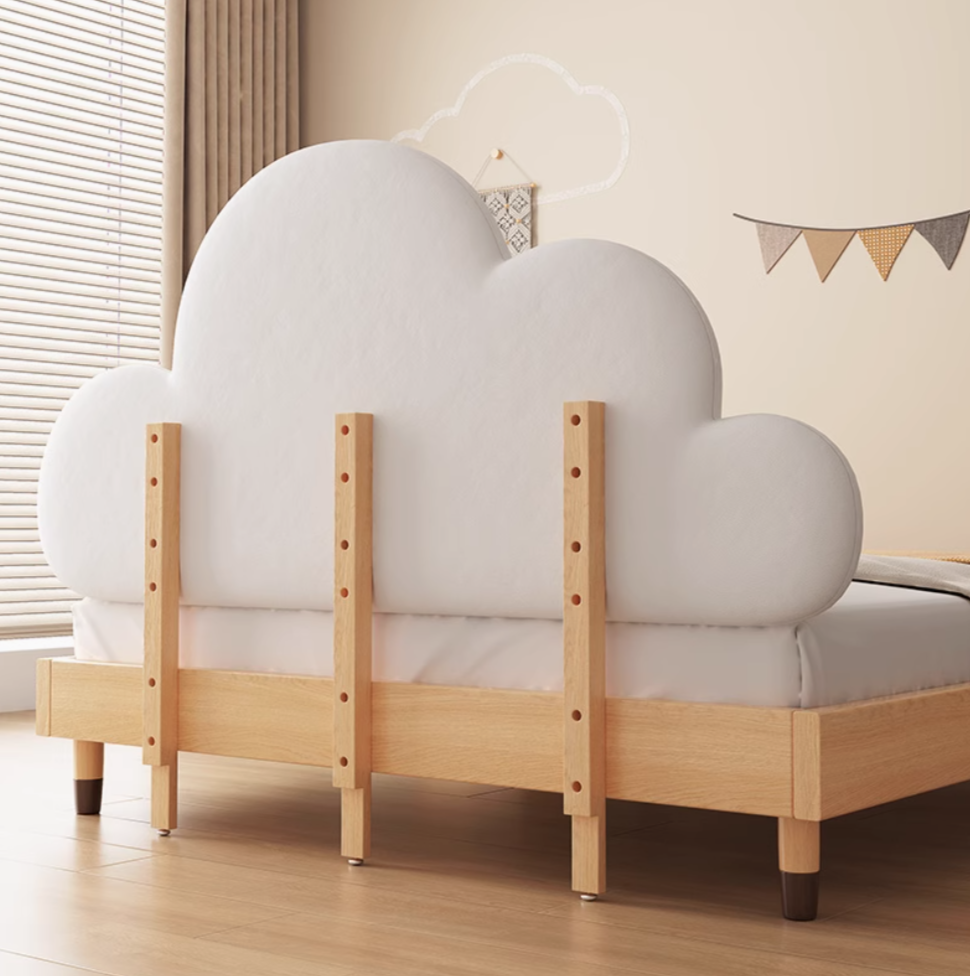  Cloud shaped baby bed 