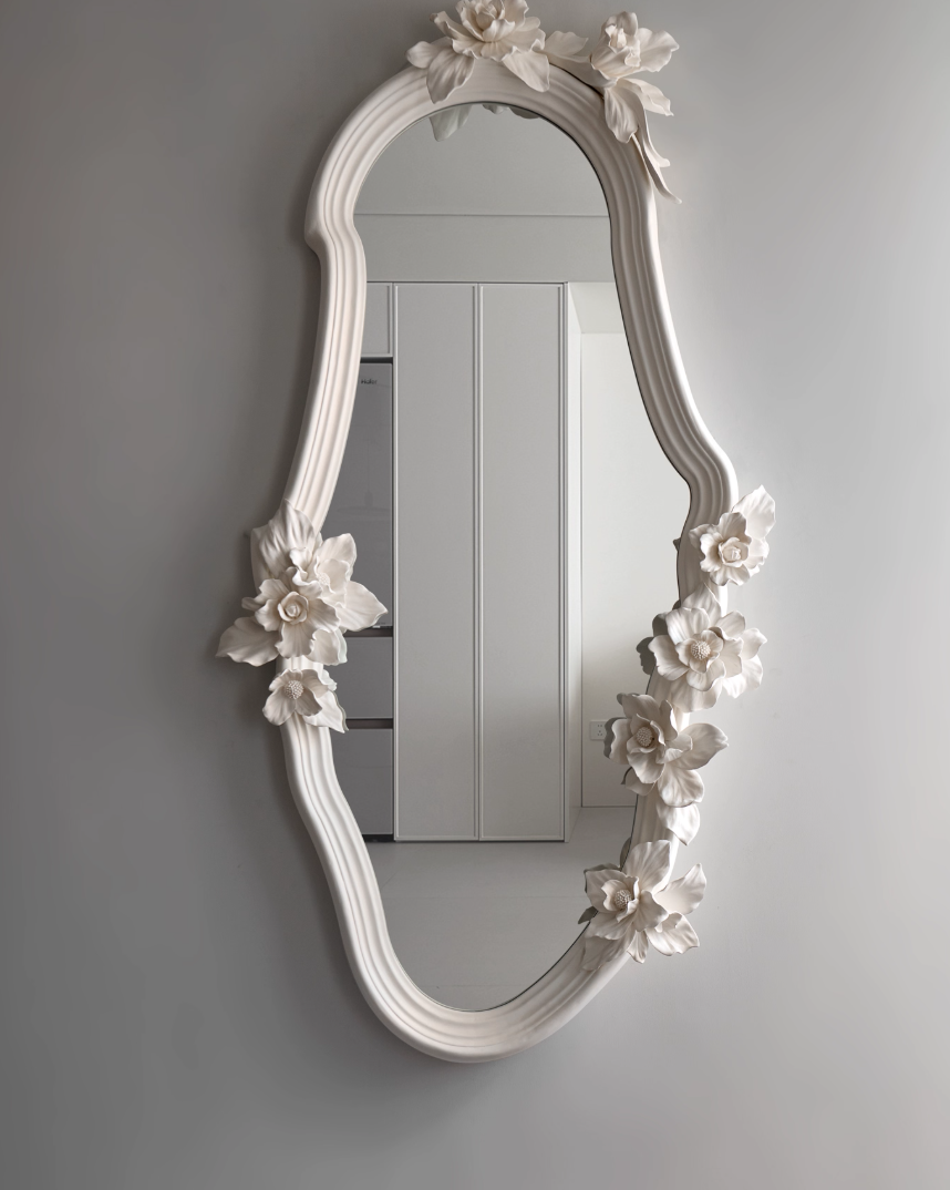  Modern sculpted mirror 