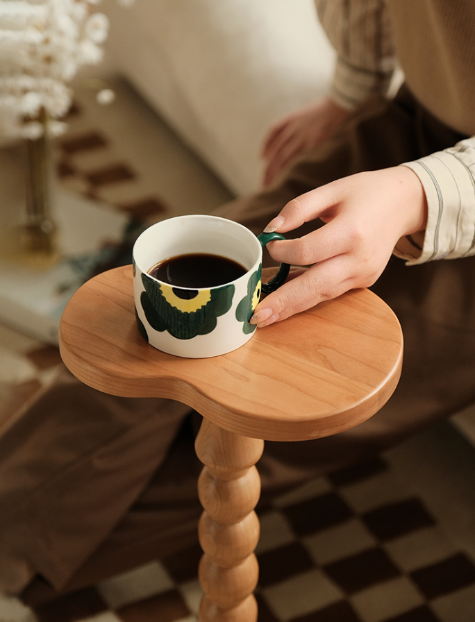  cup table 