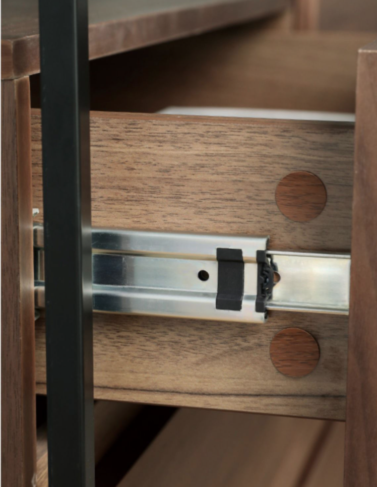  Closet Inside living 