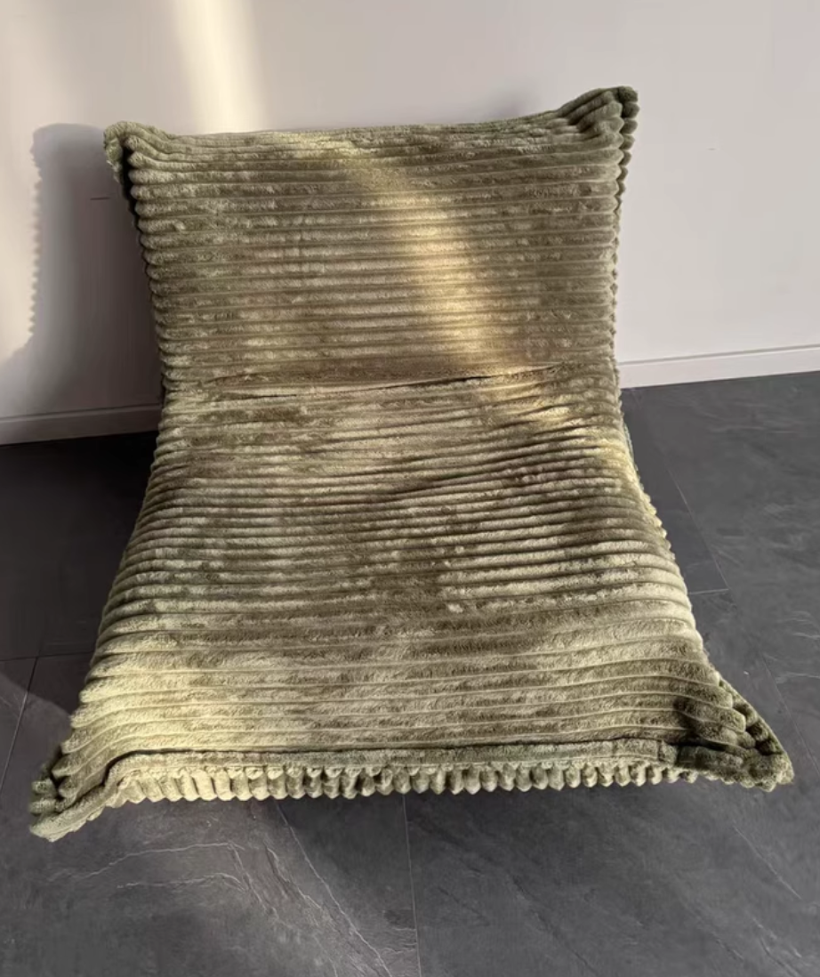  Caterpillar sofa 