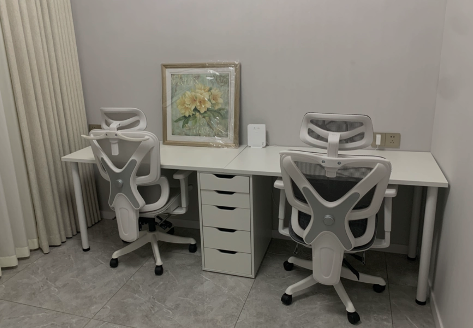  Double desk 