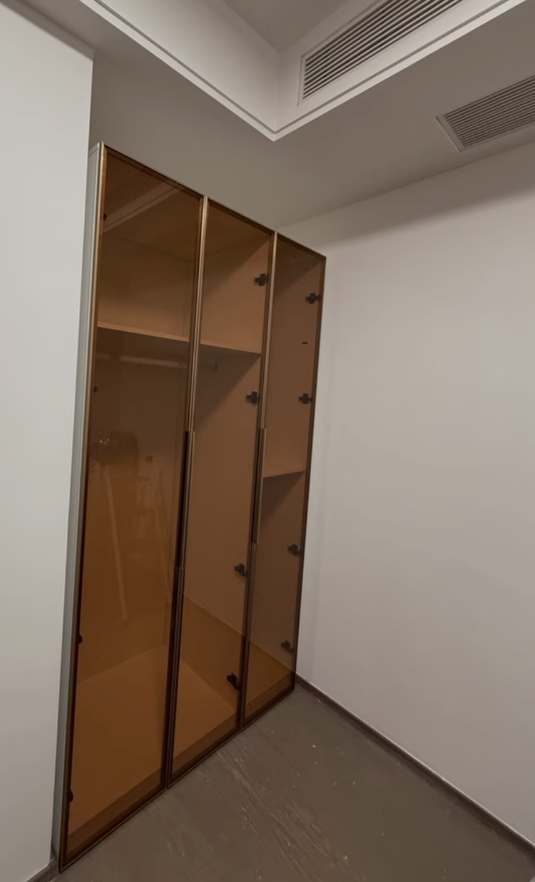  Luxurious modern wardrobe with a glass door design 