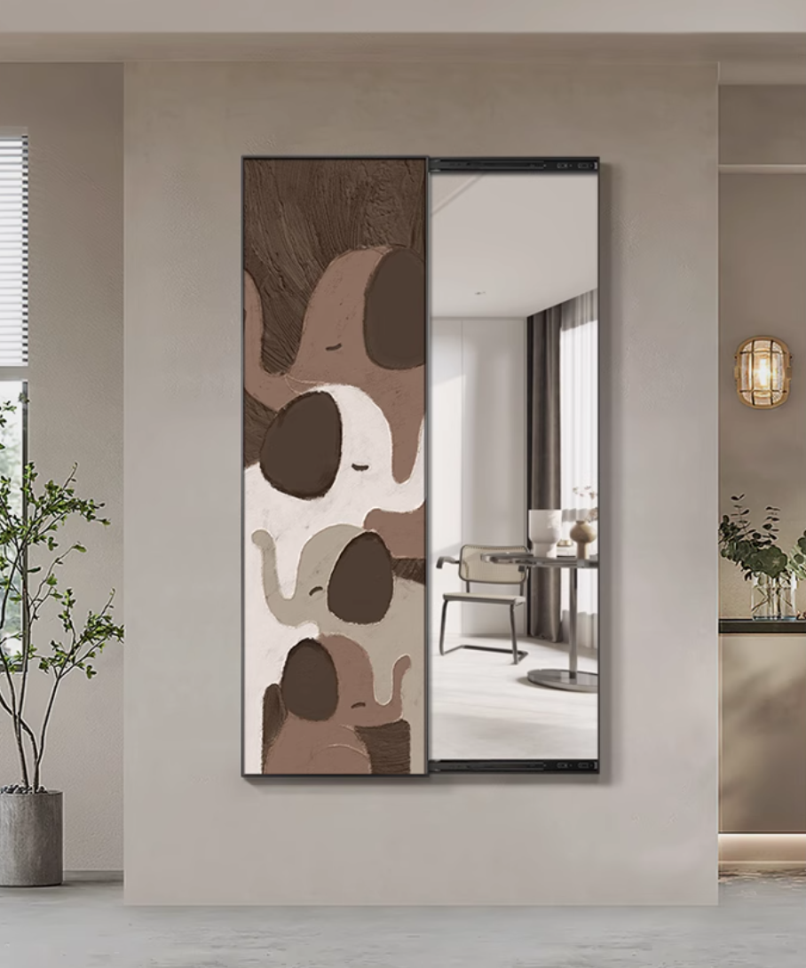  A painting with an elephant-shaped mirror 