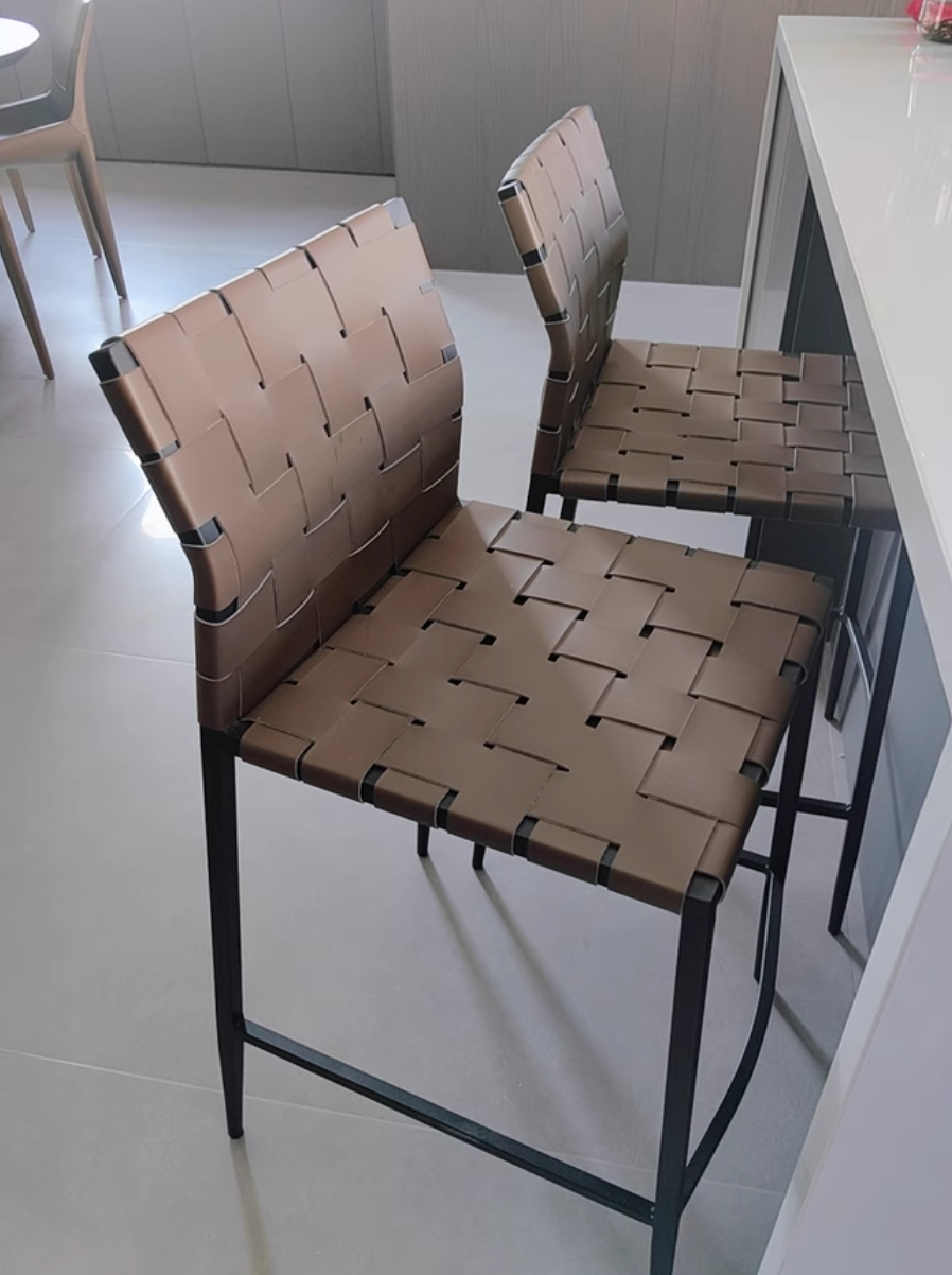  High chair 