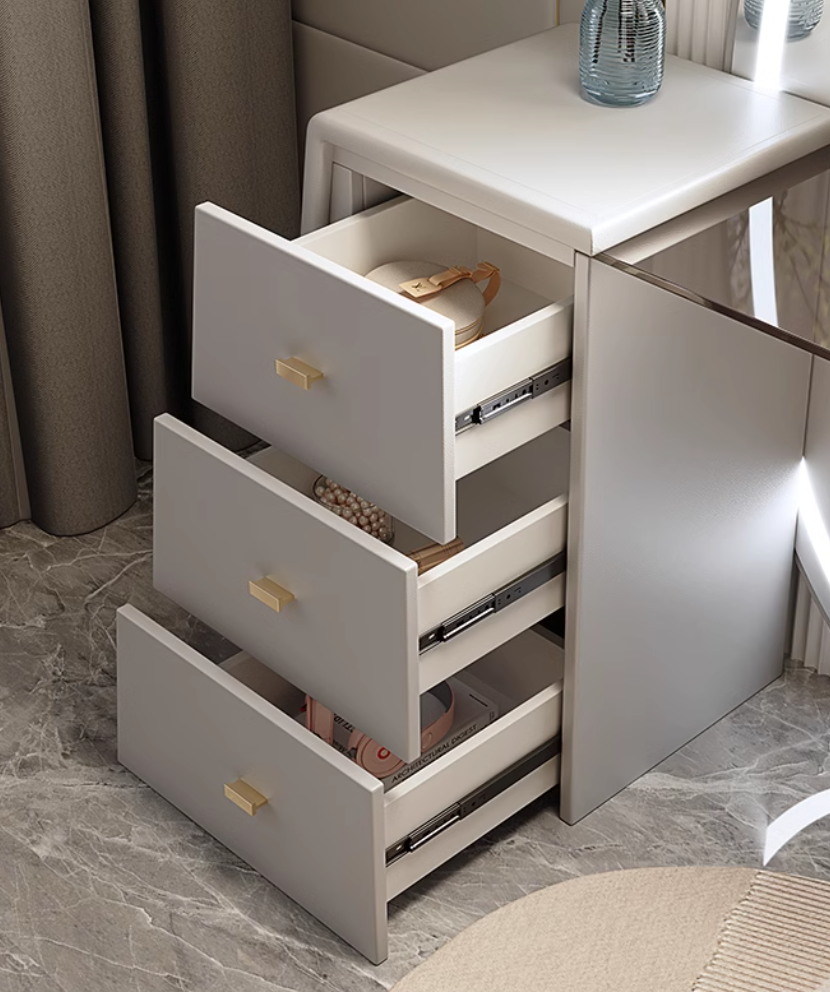  Dressing table with mirror and chair 