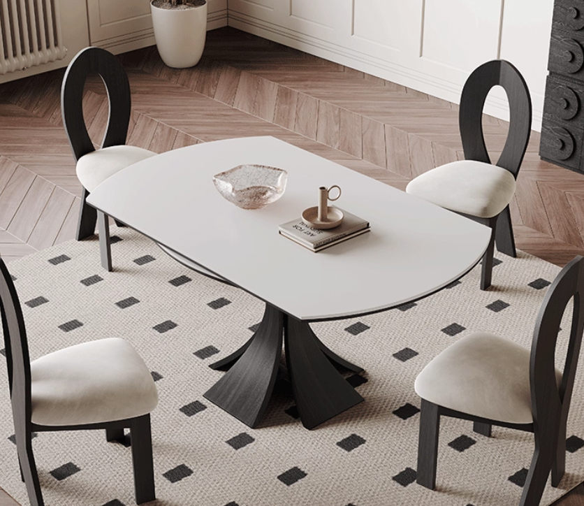  Extendable dining table 