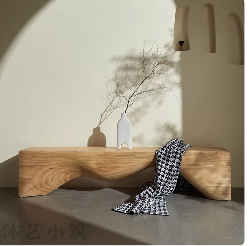  مقعد مصنوع من جذوع الأشجار 