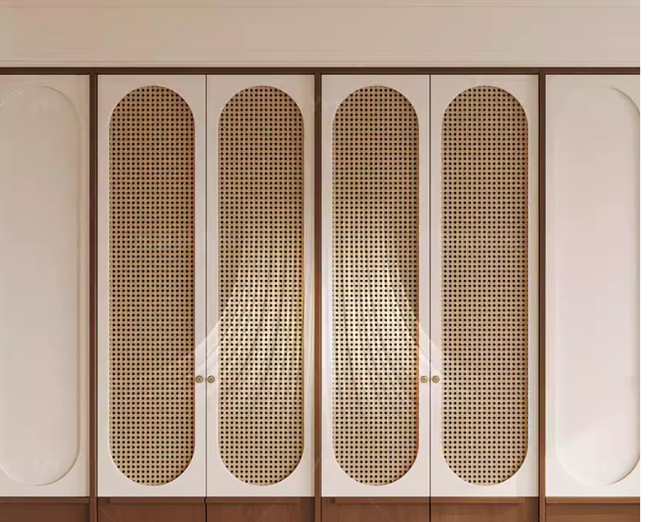  A versatile wardrobe with a classic design 
