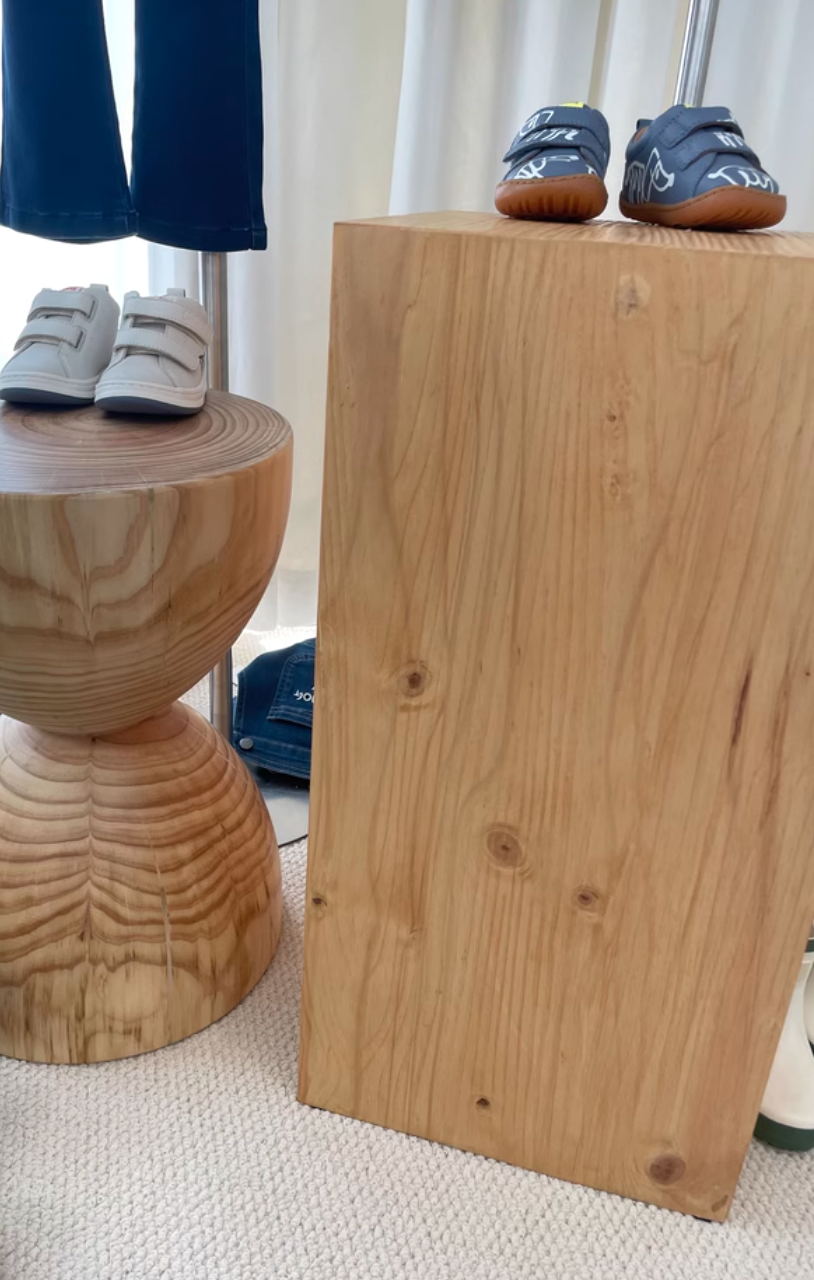  Wooden decorative holder 