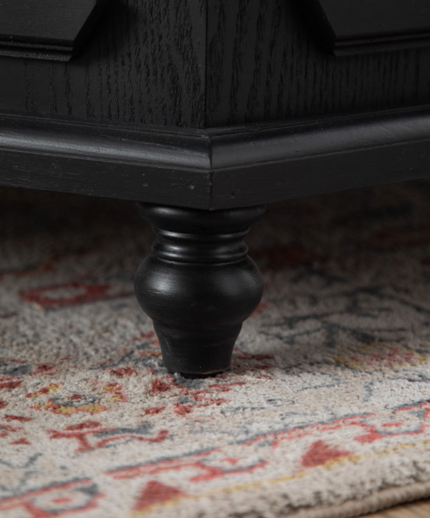  Vintage table 