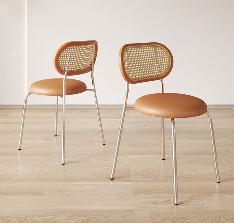  Winston dining table and chairs 