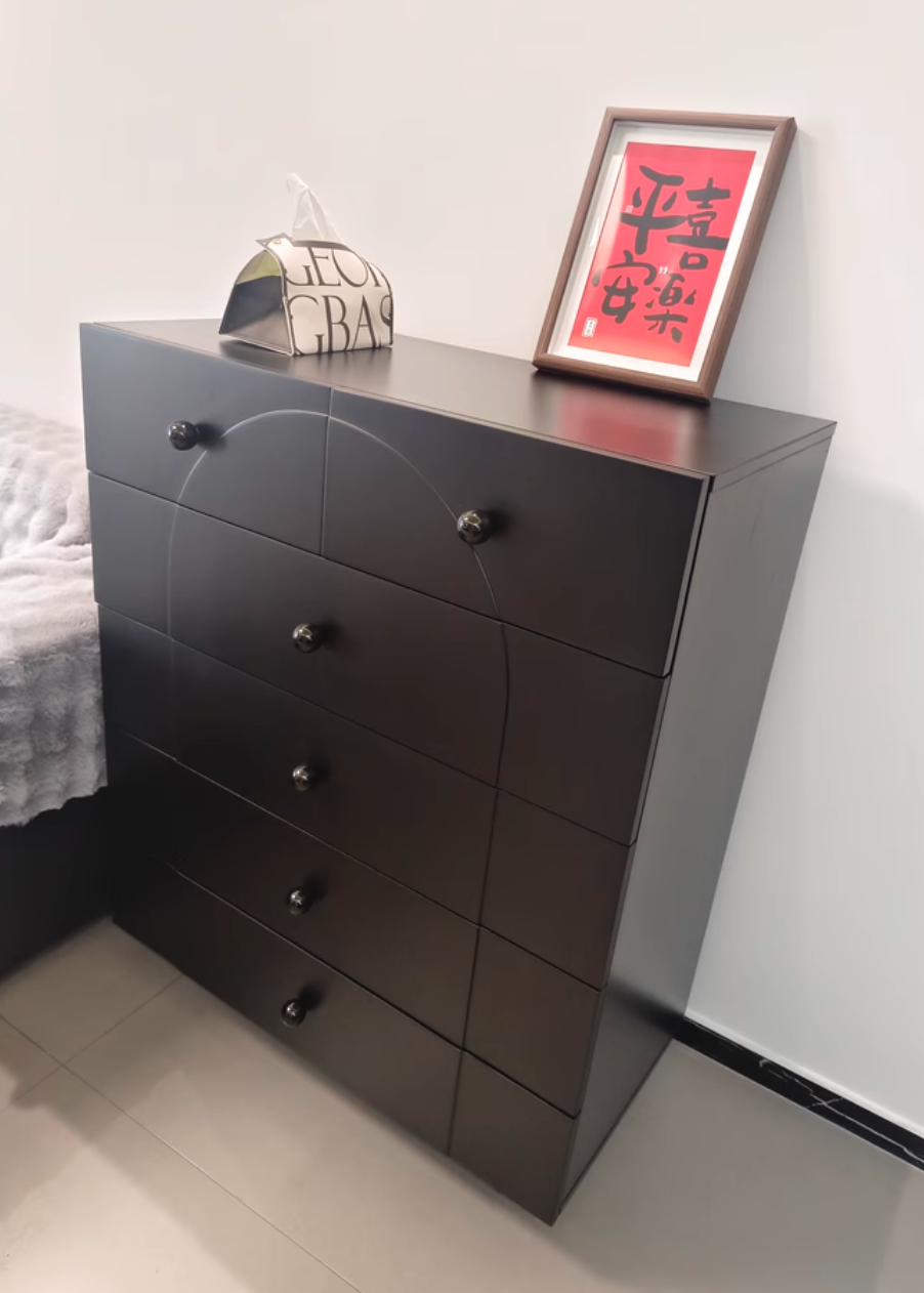  Modern chest of drawers 