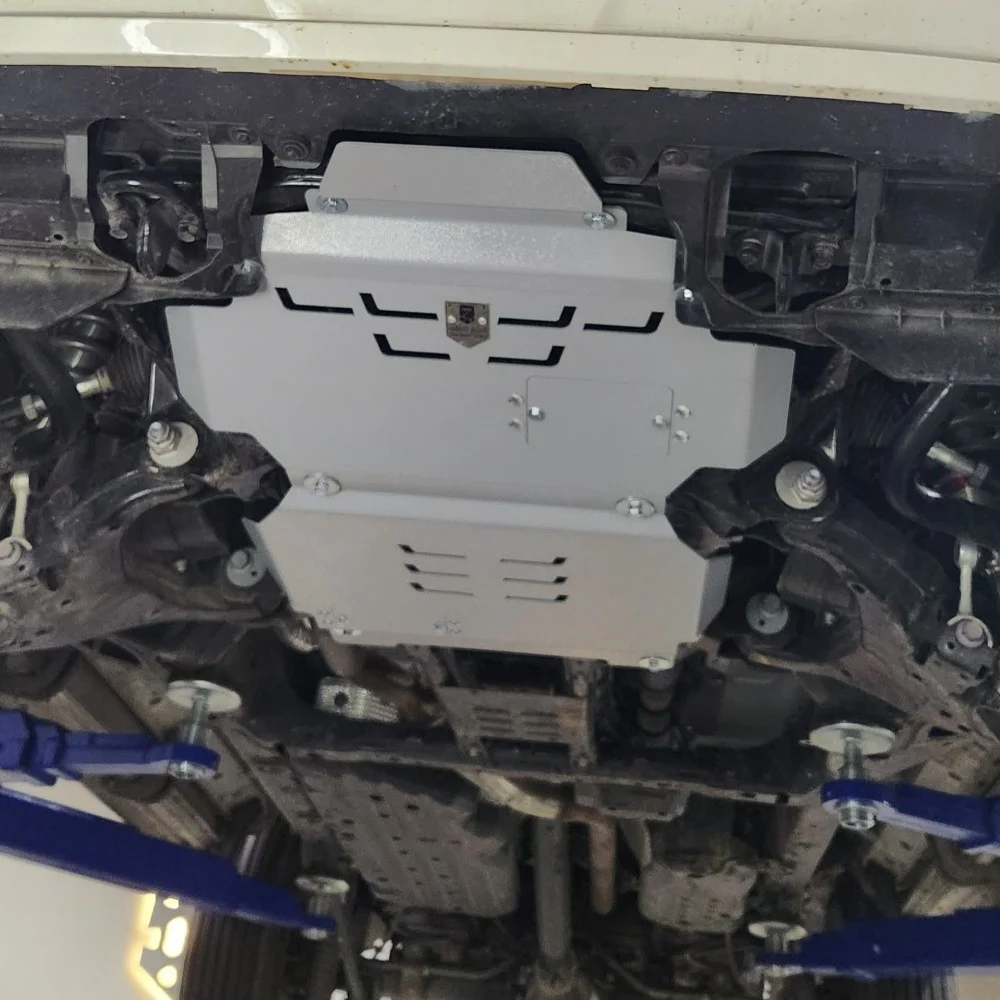 صاجة لاند كروزر LC300 - جيب لكزس LX600 ( أمامية)