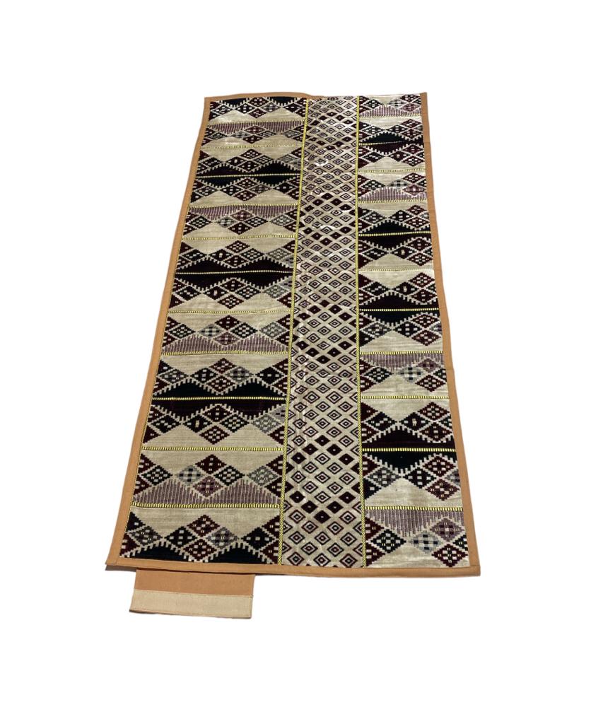 مدة مبطنه 2X1 نقشة السياح بيج