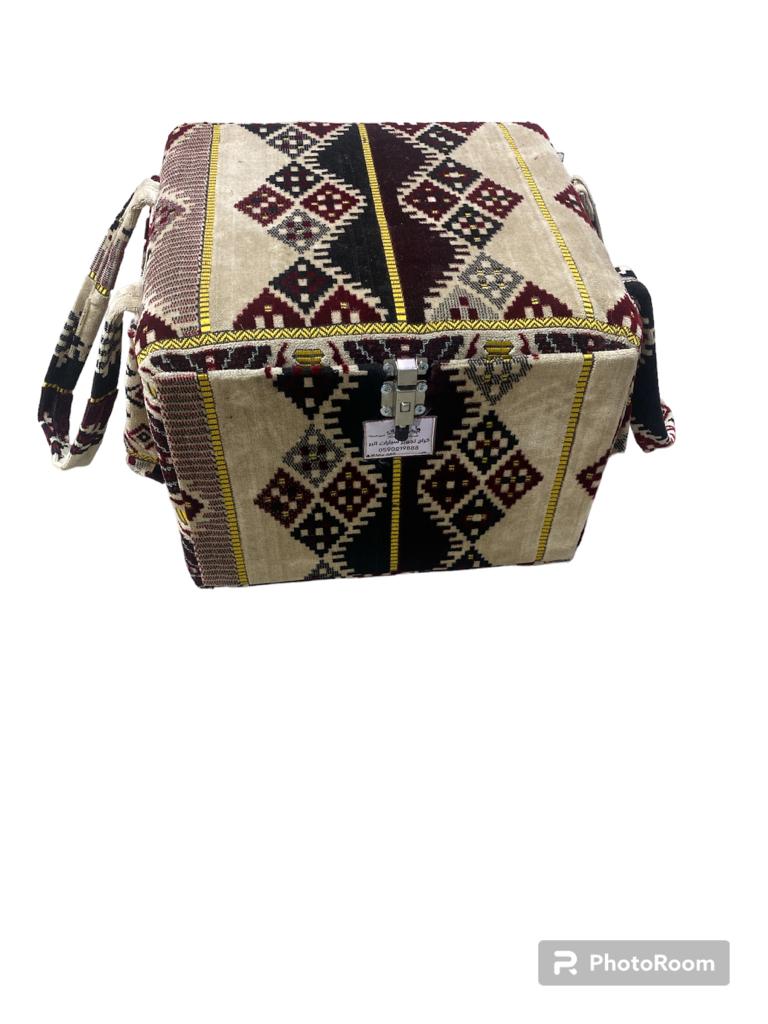 عزبة طيور الحباري المتنقلة