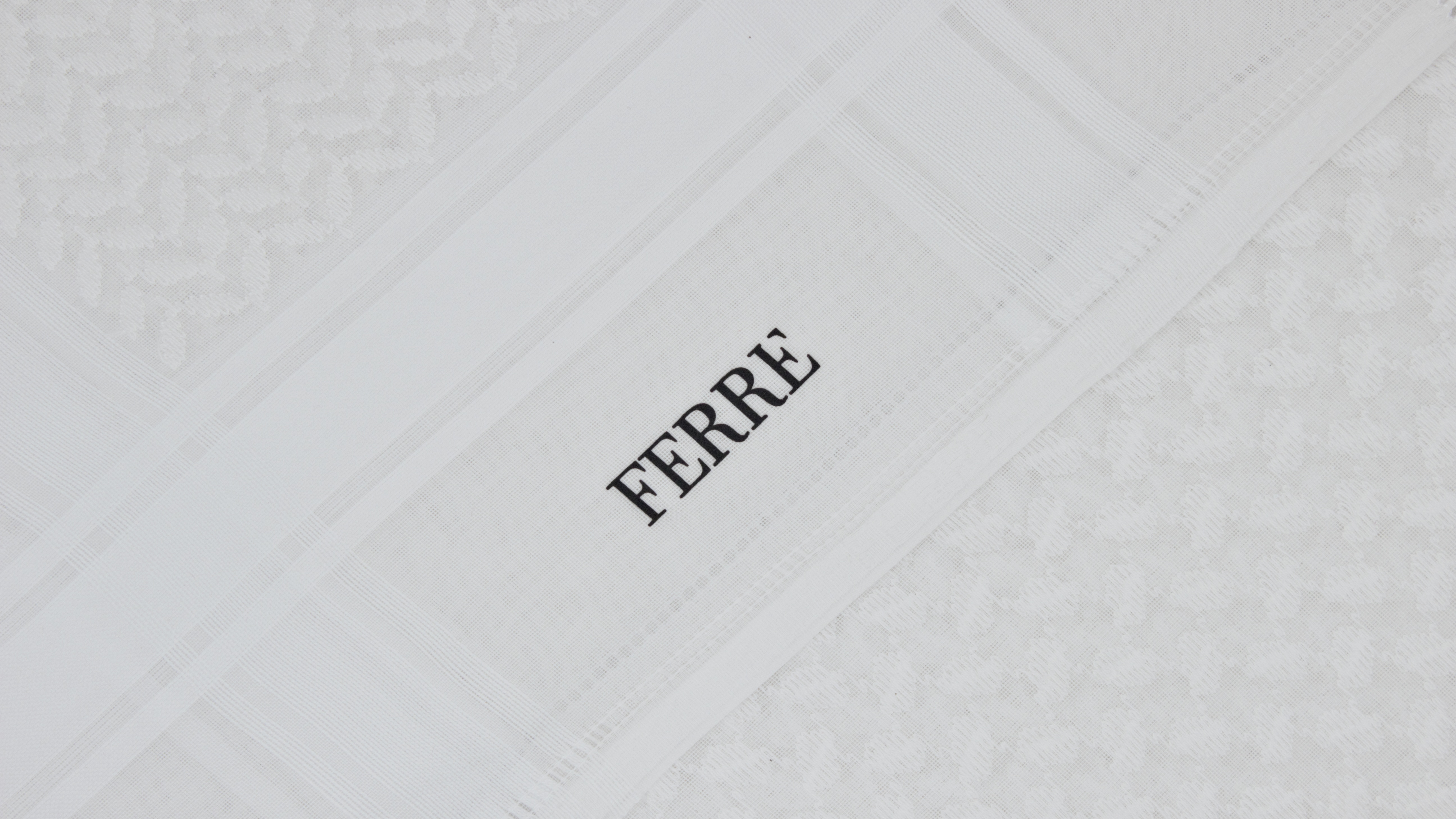 نسيج شماغ ابيض شماغ فيري اف بي أبيض FERRE FP